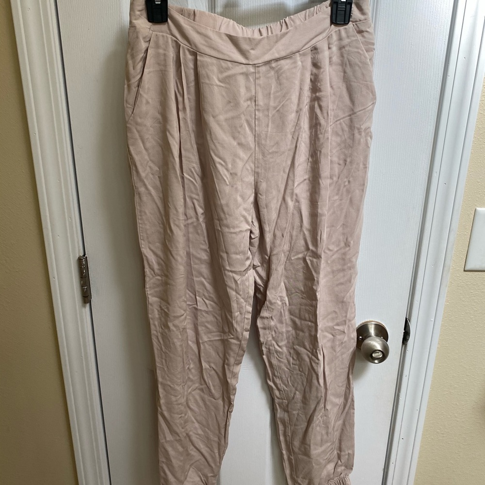 3/$15💥Women’s Khaki Pants